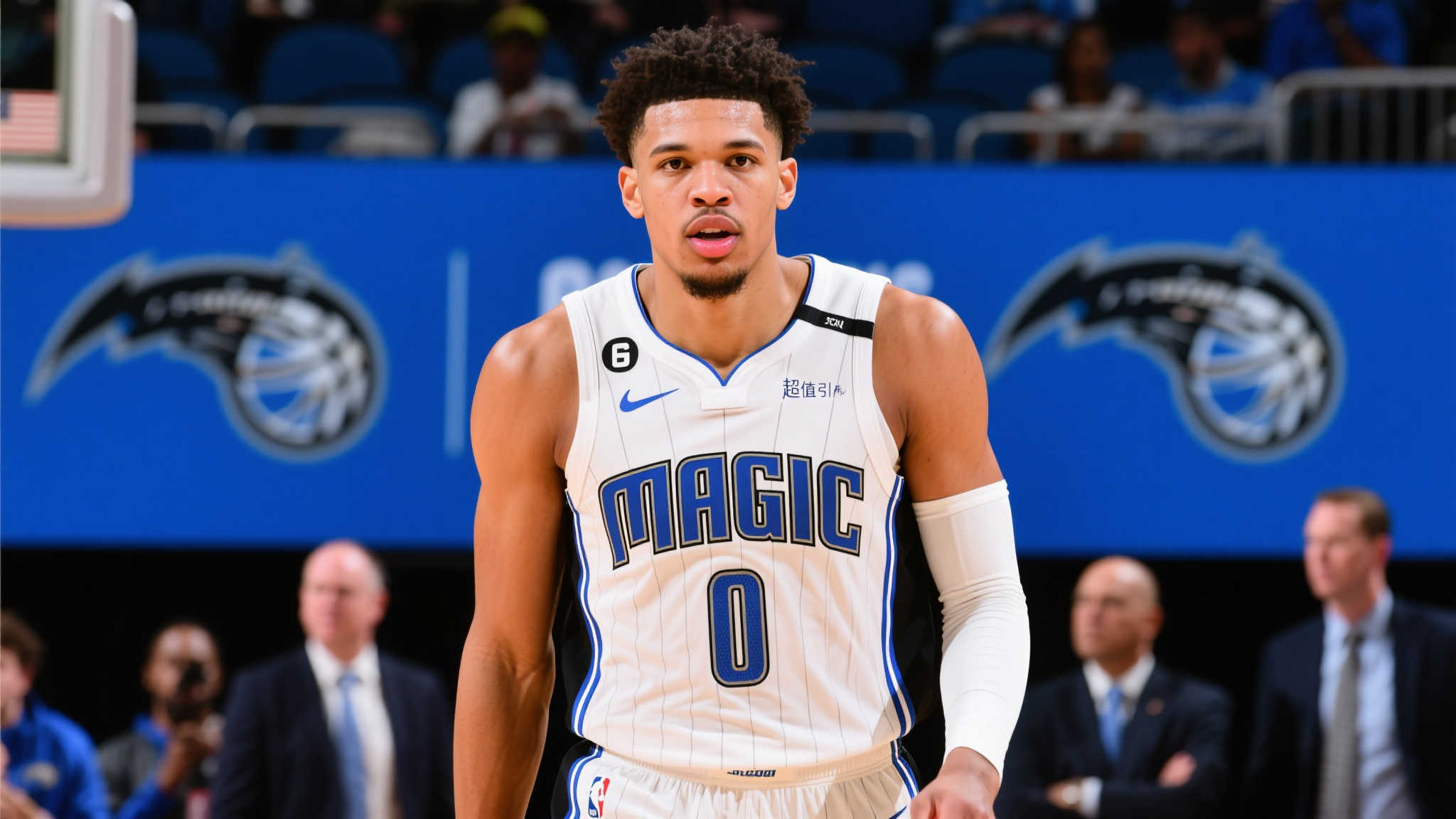 正在为一位 正在为一位